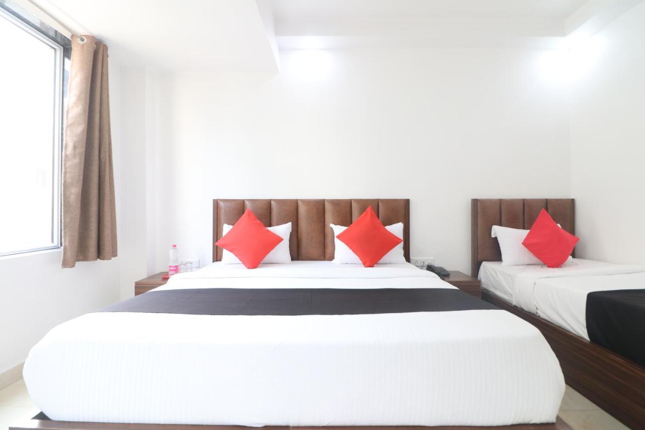 Hotel King Plaza 뉴델리 외부 사진